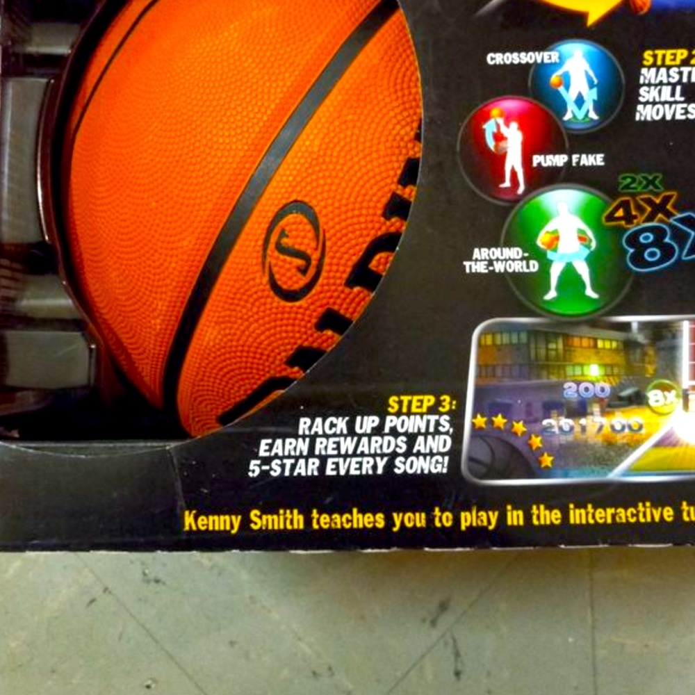 XBOX 360 COLLECTABLE INTERACTIVE BASKETBALL GAME